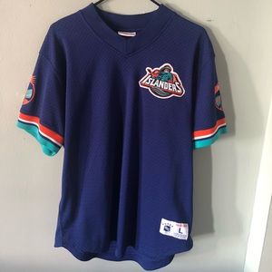 Mitchell & Ness New York Islanders Jersey, baseball jersey style